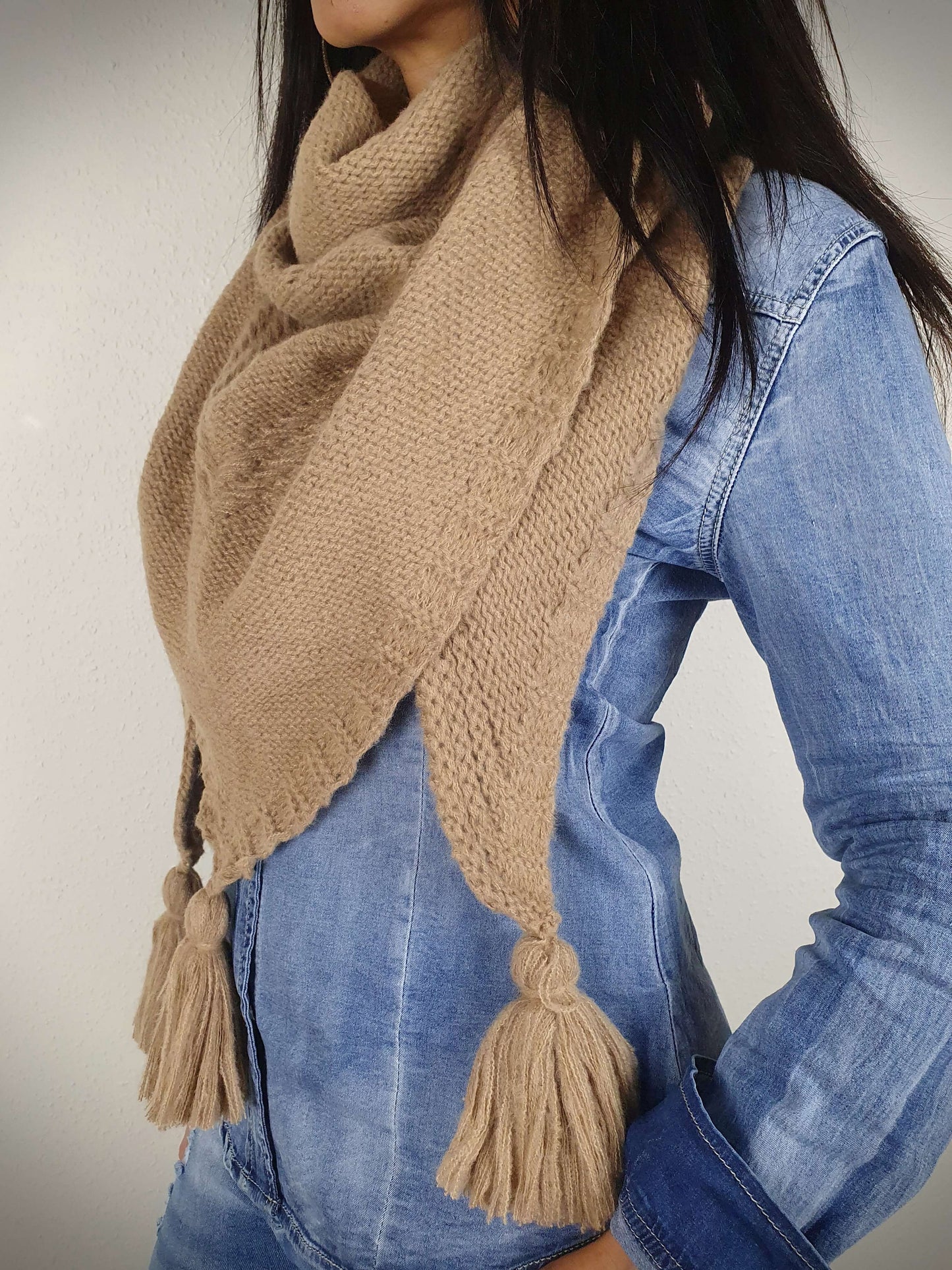 Echarpe POMPONS camel