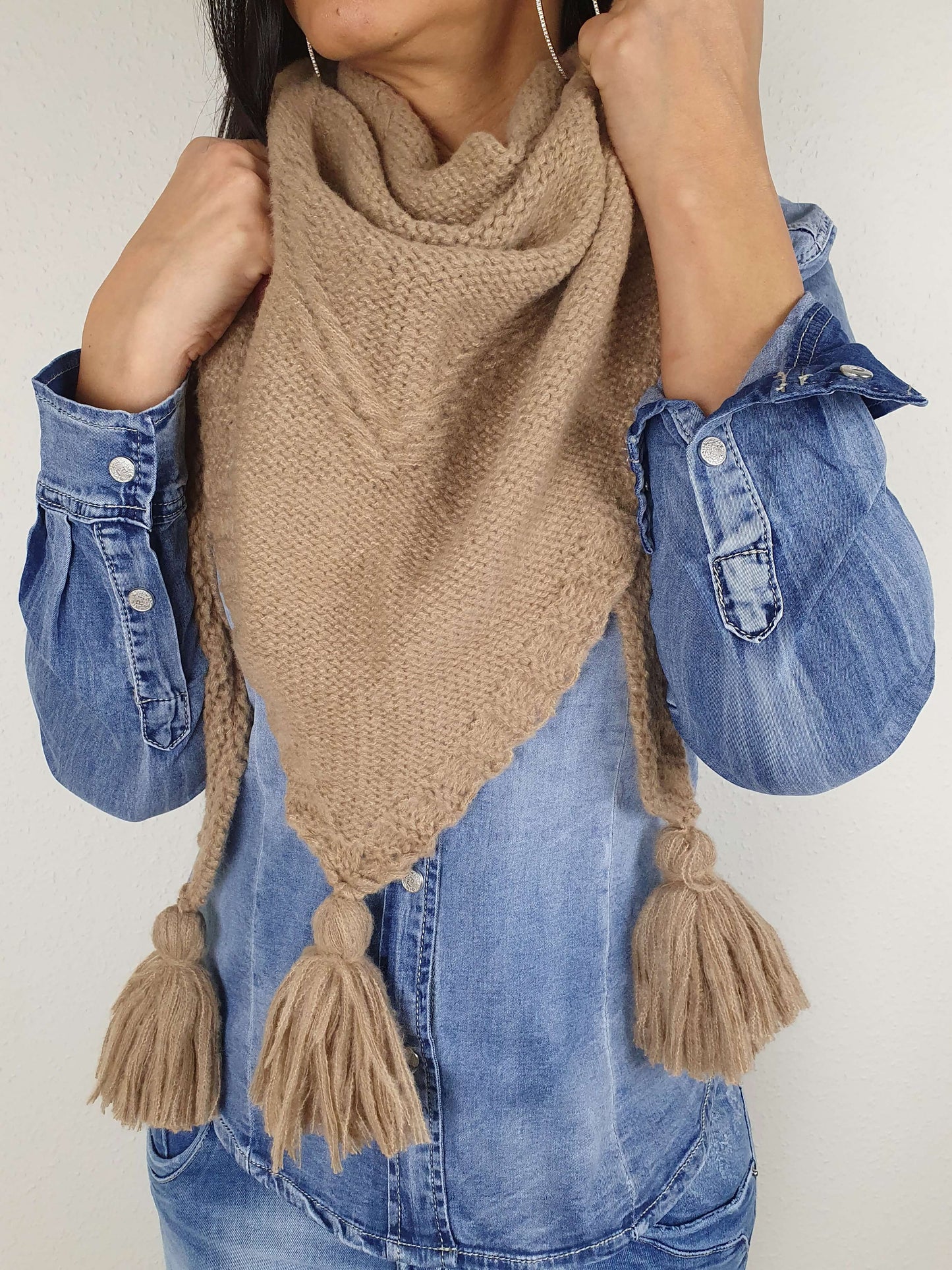 Echarpe POMPONS camel
