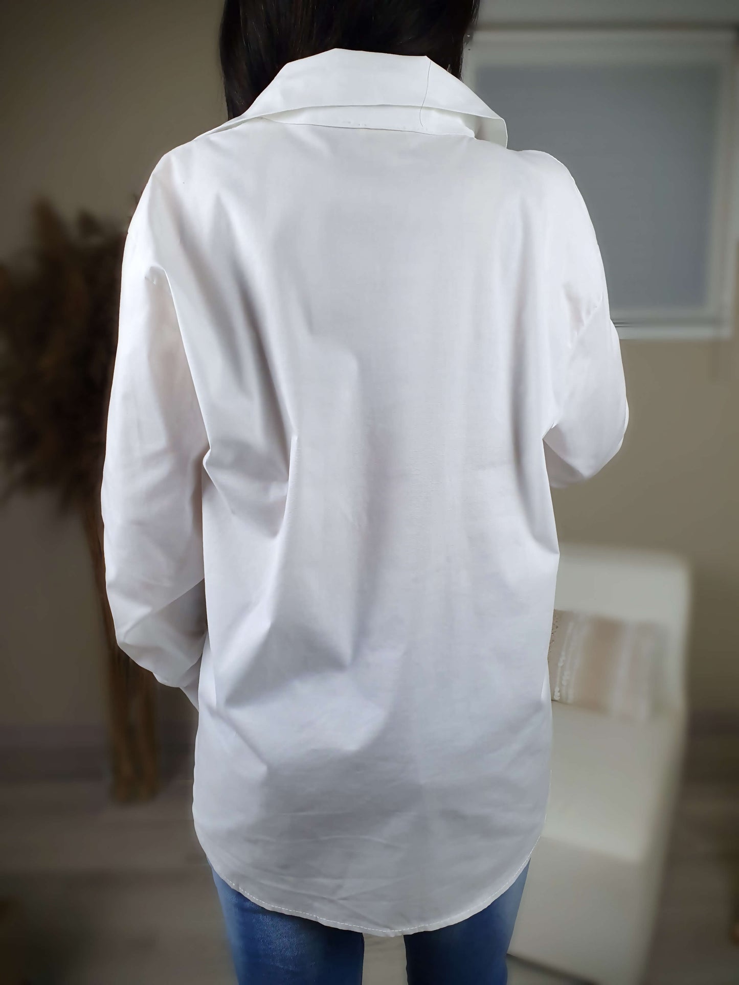 Chemise blanche manche longue de chez Gayano