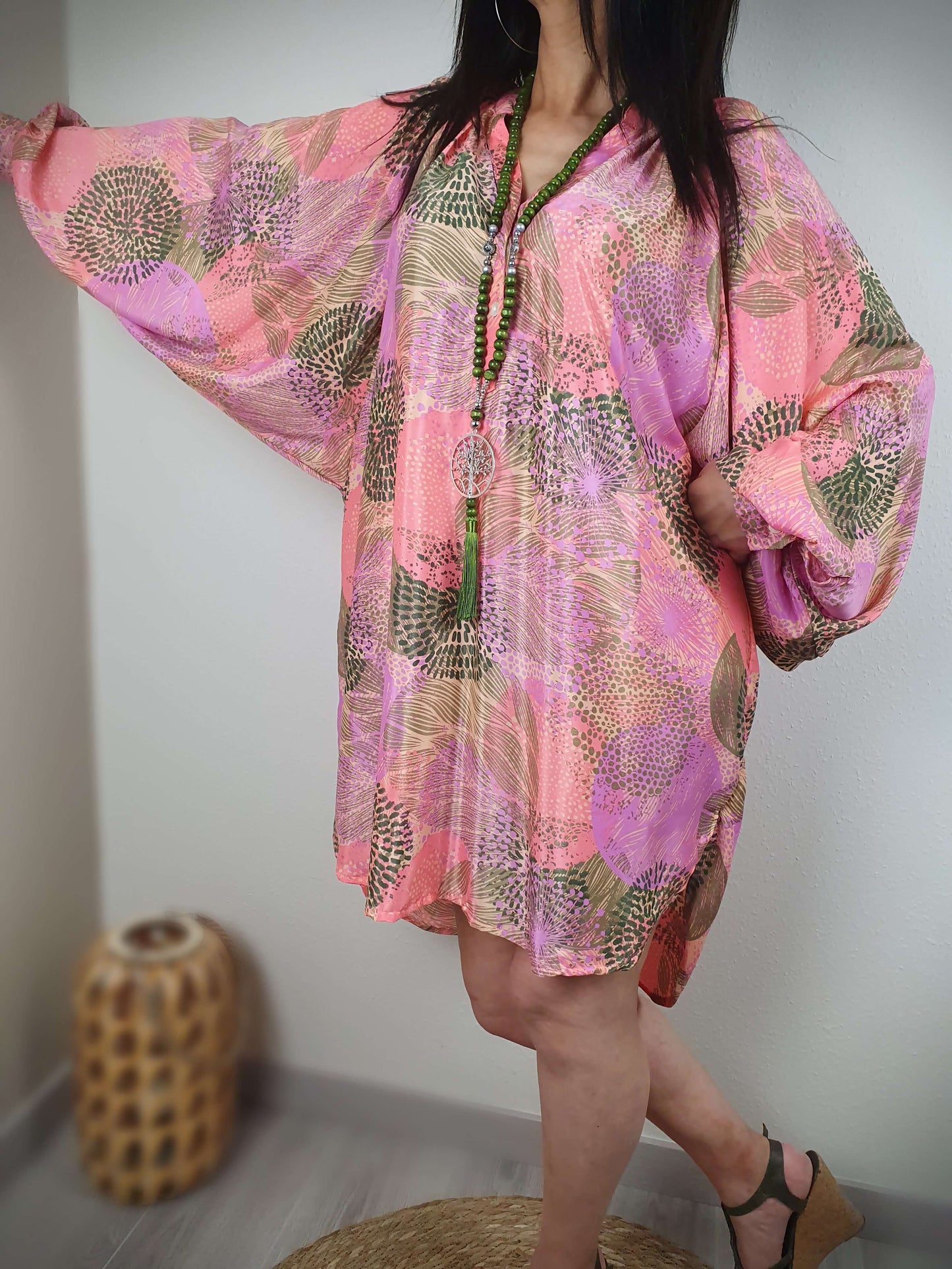 Robe colorée rose et corail à découvrir sur www.gayano.fr 