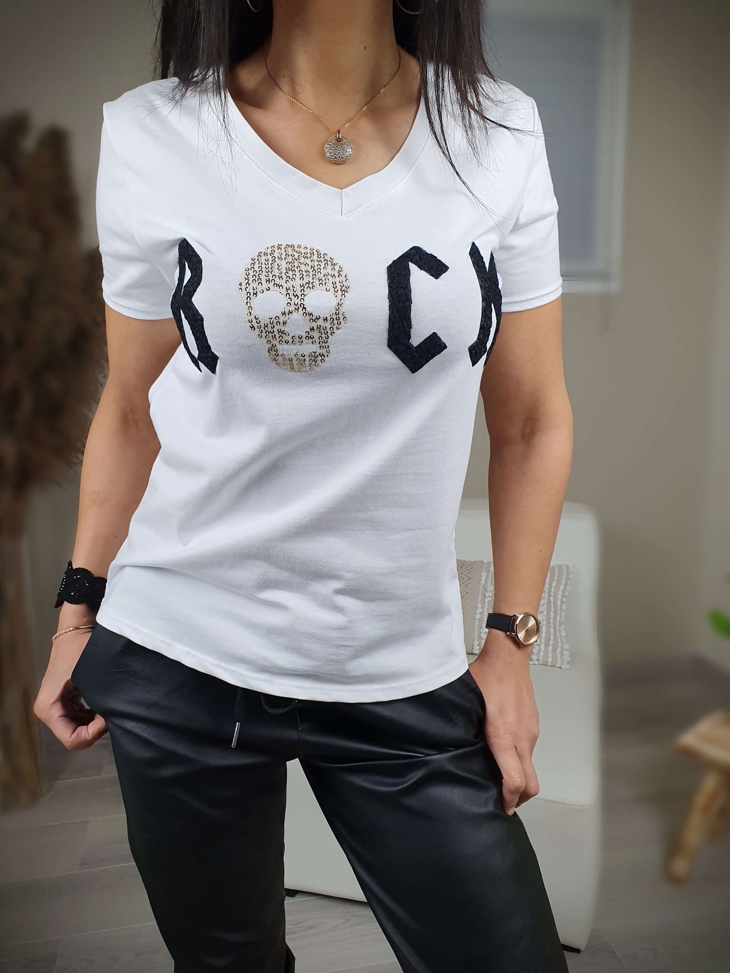 T-shirt blanc manches courtes, coupe droit avec imprimé Rock à découvrir www.gayano.fr