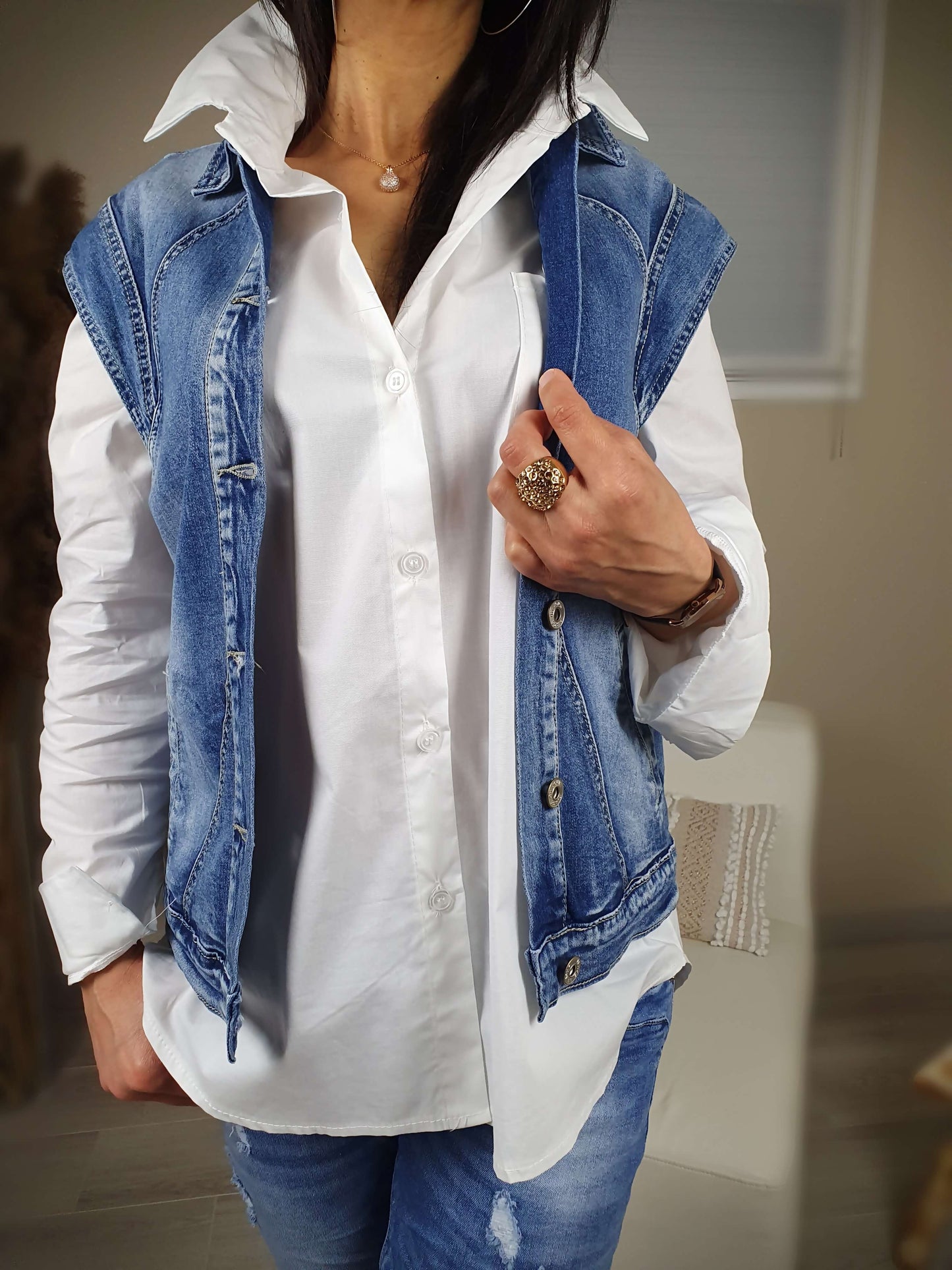 Veste en jean femme sans manche bleu à decouvrir sur www.gayano.fr
