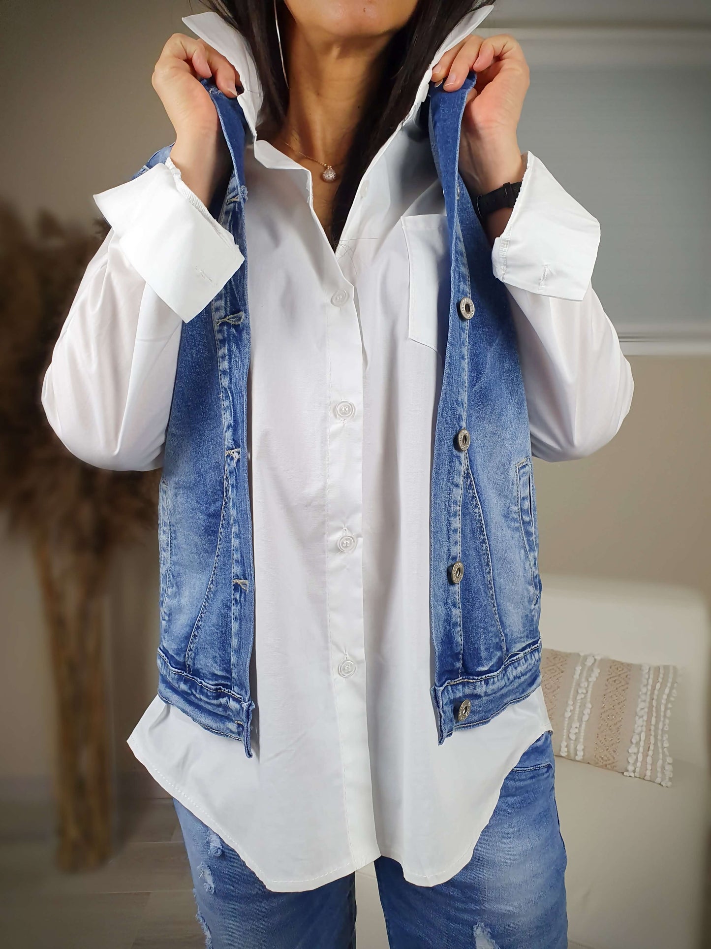 Veste en jean femme sans manche bleu à decouvrir sur www.gayano.fr